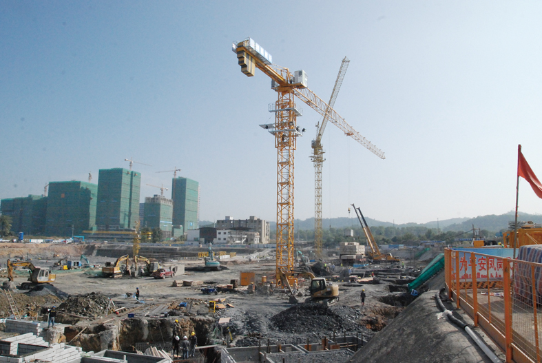 三正鵬程上花園項目建設(shè)如火如荼.jpg 三正鵬程上花園項目建設(shè)如火如荼.jpg